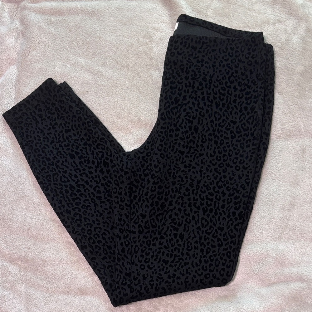 Nanette Lepore..Sz 8…Black on Black Velvet Leopard Skinny Pants…NWOT - Picture 2 of 7